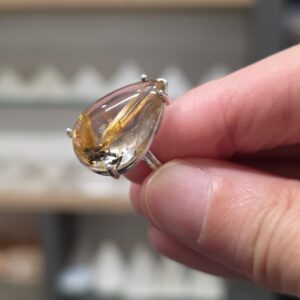 İĞNECİKLİ KUVARS 7A KALİTE 925 AYARLI GÜMÜŞ YÜZÜK 5,44Gr N7