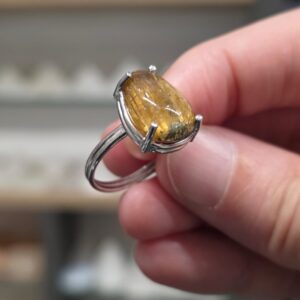 Alternative view of İĞNECİKLİ KUVARS 7A KALİTE 925 AYARLI GÜMÜŞ YÜZÜK 4,95Gr N15