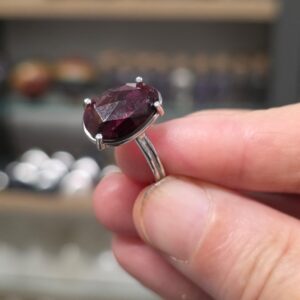 GRANAT 7A KALİTE FASET KESİM AYARLI GÜMÜŞ YÜZÜK 2,93gr N4