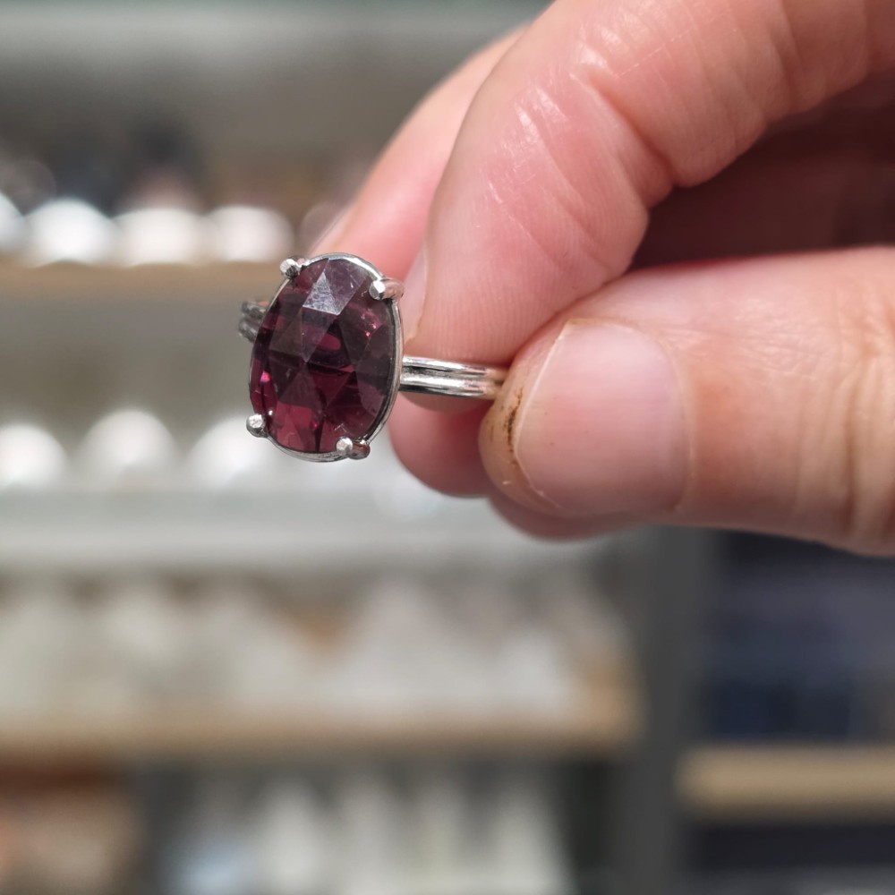 GRANAT 7A KALİTE FASET KESİM AYARLI GÜMÜŞ YÜZÜK 2,56gr N10