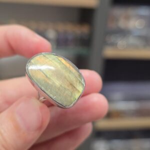 Alternative view of LABRODORİT 7A KALİTE GÜMÜŞ AYARLI YÜZÜK 6,40Gr L15