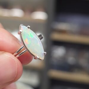 ATEŞ OPAL ETİYOPYA 7A KALİTE AYARLI GÜMÜŞ YÜZÜK 2,54Gr N24
