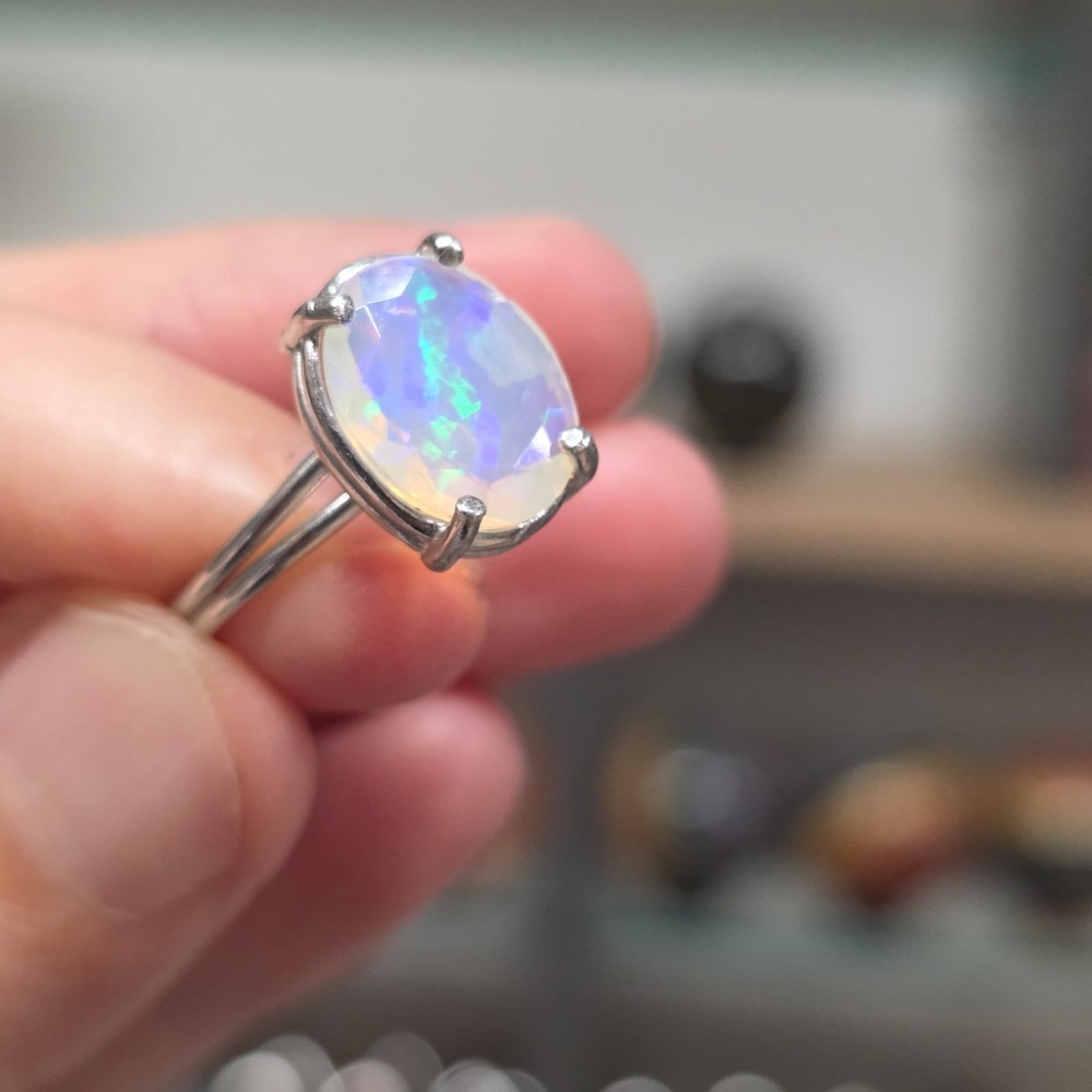 ATEŞ OPAL ETİYOPYA 7A KALİTE AYARLI GÜMÜŞ YÜZÜK 2,45Gr N32