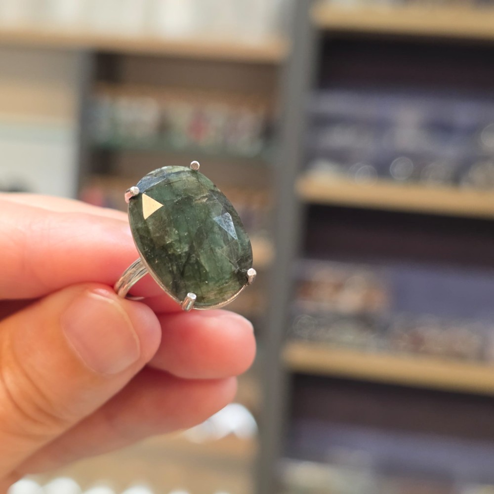 ZÜMRÜT DAMARLI AYARLI GÜMÜŞ YÜZÜK 4,25Gr Z15