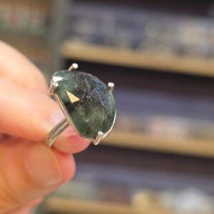 ZÜMRÜT DAMARLI AYARLI GÜMÜŞ YÜZÜK 3,75Gr Z23