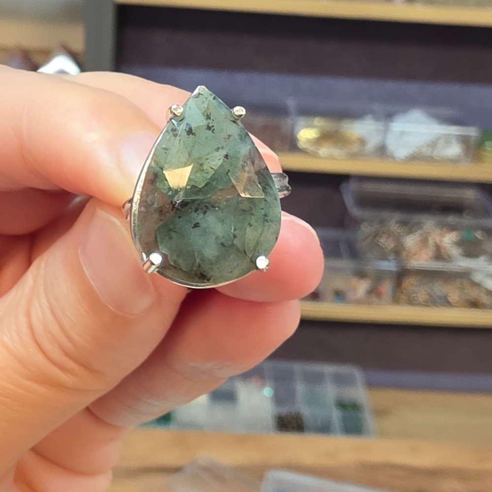 ZÜMRÜT DAMARLI AYARLI GÜMÜŞ YÜZÜK 3,90Gr Z18