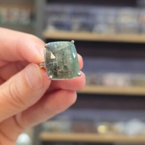 Alternative view of ZÜMRÜT DAMARLI AYARLI GÜMÜŞ YÜZÜK 4,44Gr Z28