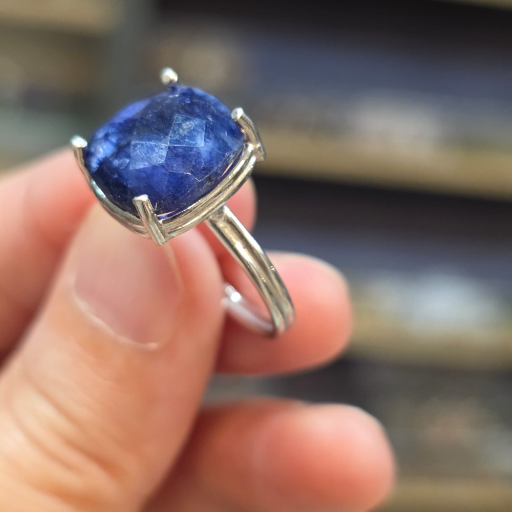 LAPİS LAZULİ FASET KESİM AYARLI GÜMÜŞ YÜZÜK 3,56Gr L9