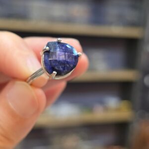 Alternative view of LAPİS LAZULİ FASET KESİM AYARLI GÜMÜŞ YÜZÜK 3,55Gr L17