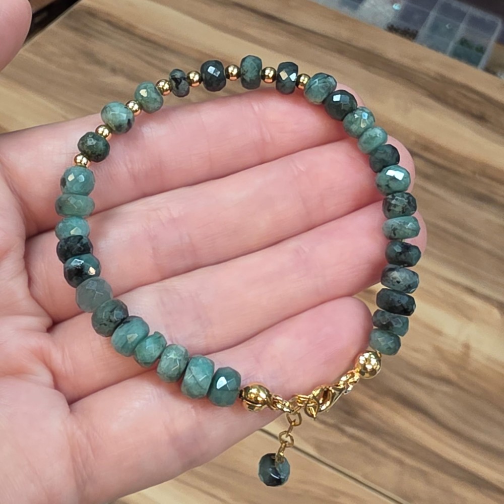 ZÜMRÜT DAMARLI RONDELA KESİM GÜMÜŞ APARATLI BİLEKLİK 16-19CM Z4