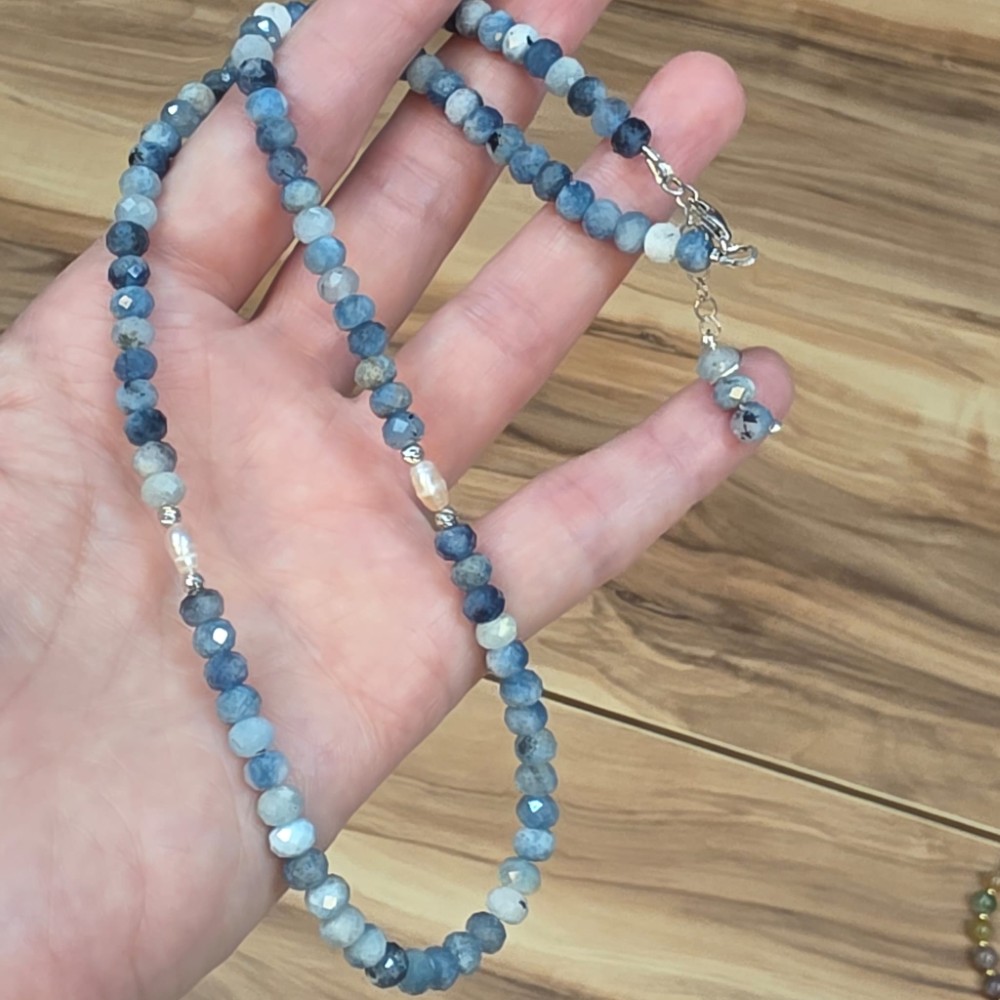 KİYANİT-İNCİ RONDELA KESİM GÜMÜŞ APARATLI KOLYE 44CM