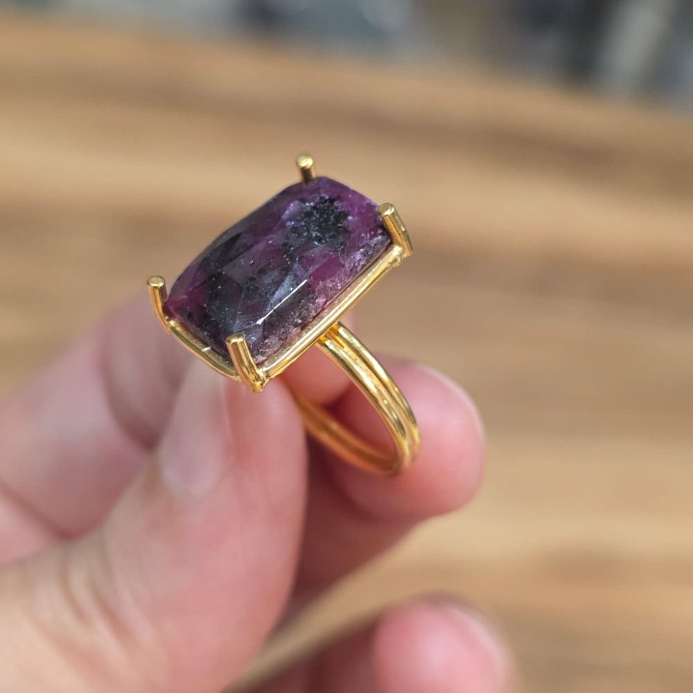 YAKUT DAMARLI KALİTE FASET KESİM 925 GÜMÜŞ AYARLI YÜZÜK 3,88Gr Y19
