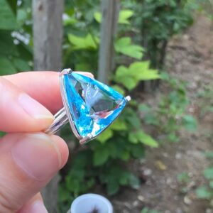 Alternative view of MAVİ TOPAZ AYARLI GÜMÜŞ YÜZÜK 4,95GR   T15