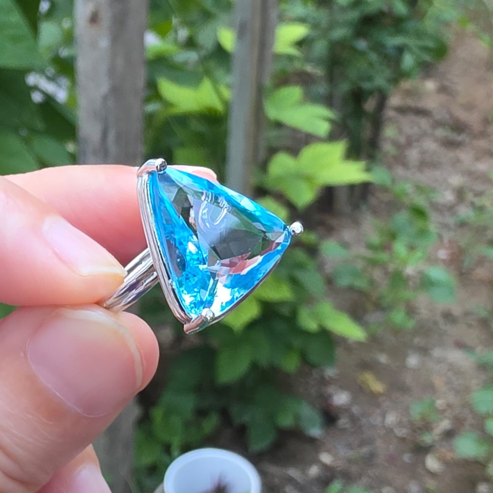 MAVİ TOPAZ AYARLI GÜMÜŞ YÜZÜK 4,95GR   T15