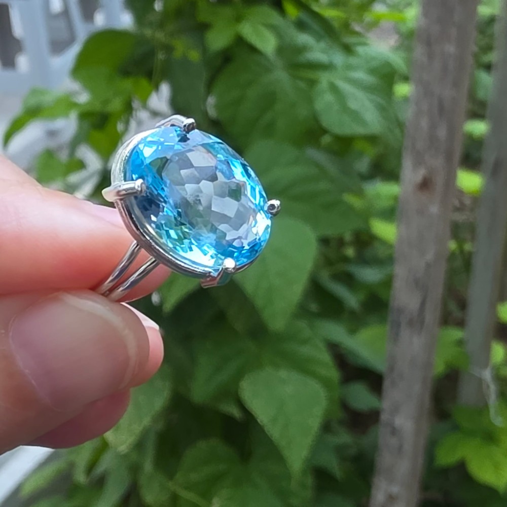 MAVİ TOPAZ AYARLI GÜMÜŞ YÜZÜK OVAL 4,50GR   T36