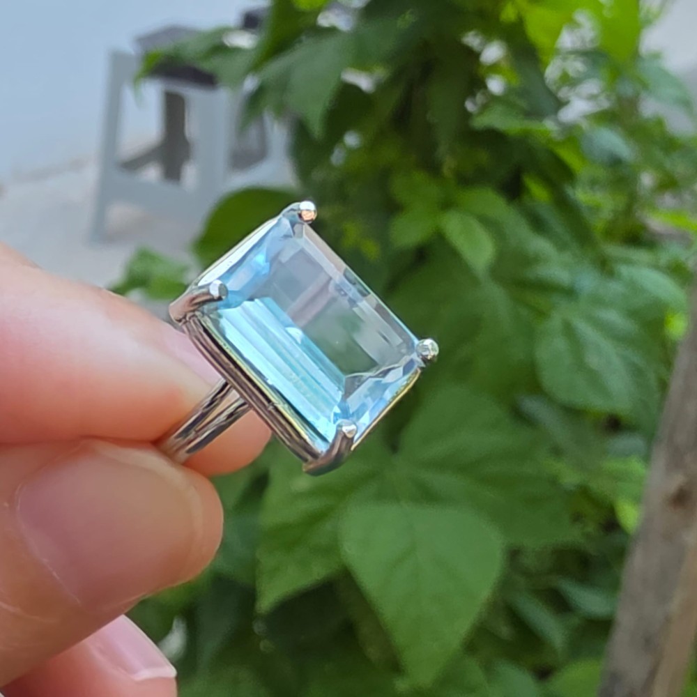 MAVİ TOPAZ AYARLI GÜMÜŞ YÜZÜK  4,10GR   T48