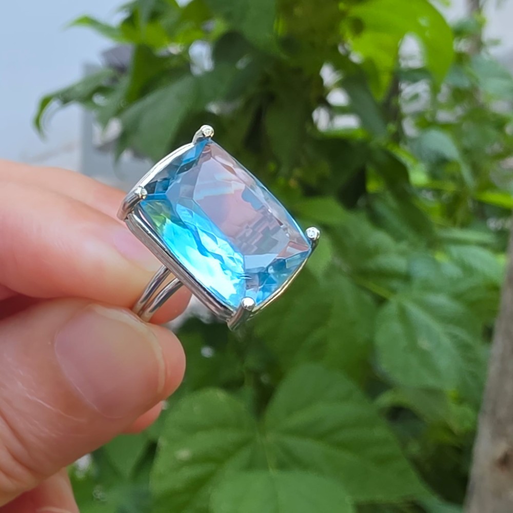 MAVİ TOPAZ AYARLI GÜMÜŞ YÜZÜK  4,30GR   T