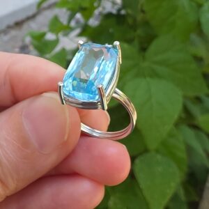 MAVİ TOPAZ AYARLI GÜMÜŞ YÜZÜK  5.45GR   T54
