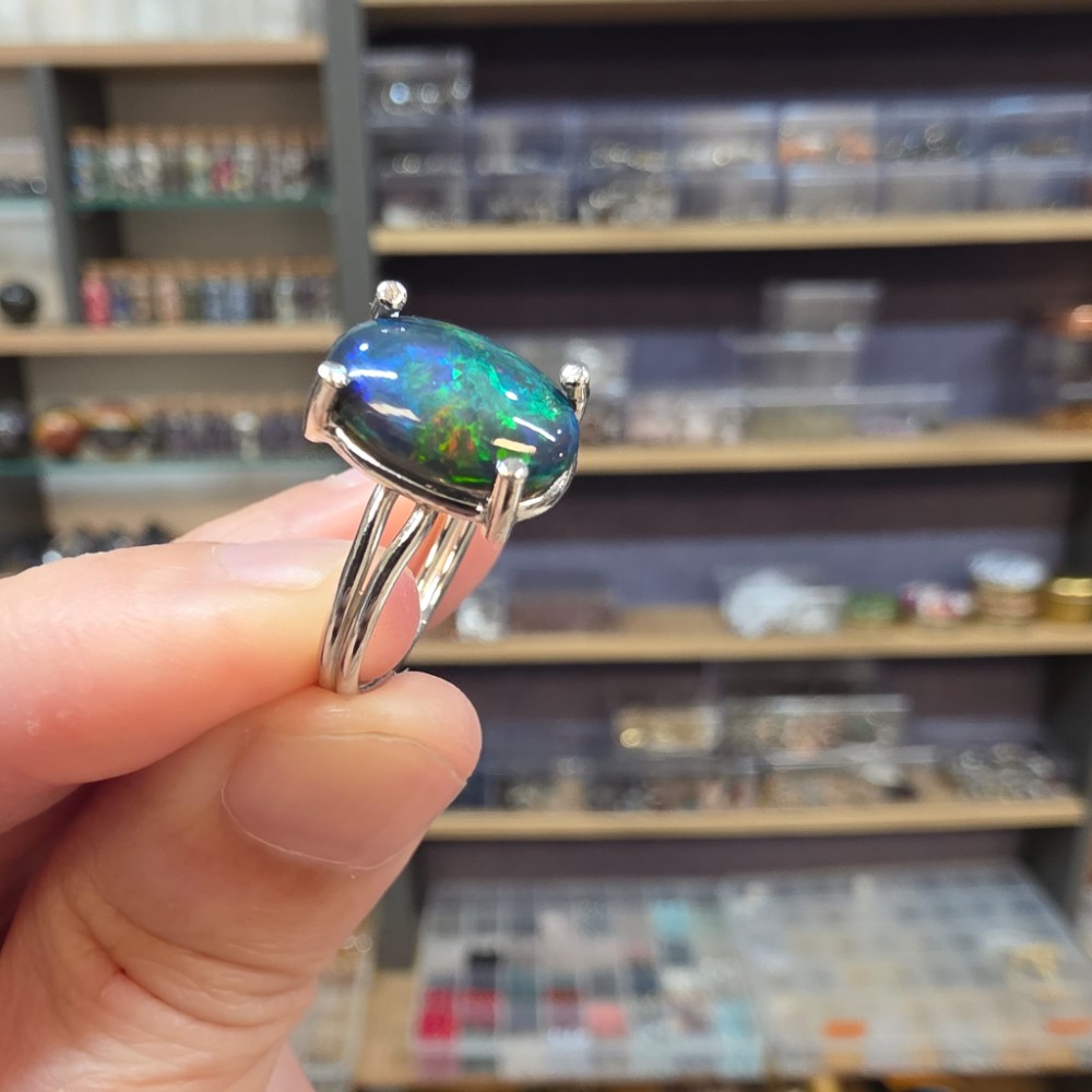 ATEŞ OPAL EL İŞÇİLİĞİ GÜMÜŞ YÜZÜK 2,59GR A17