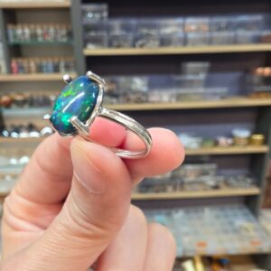 Alternative view of ATEŞ OPAL EL İŞÇİLİĞİ GÜMÜŞ YÜZÜK 2,59GR A17