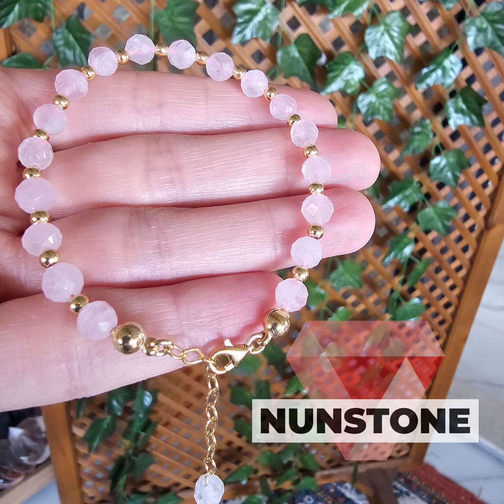 GÜL KUVARS AA KALİTE  4MM FASET KESİM GÜMÜŞ BİLEKLİK
