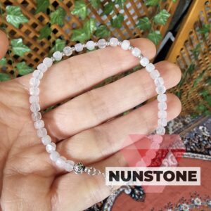 GÜL KUVARS AA KALİTE 4 MM KÜP KESİM GÜMÜŞ APARATLI BİLEKLİK